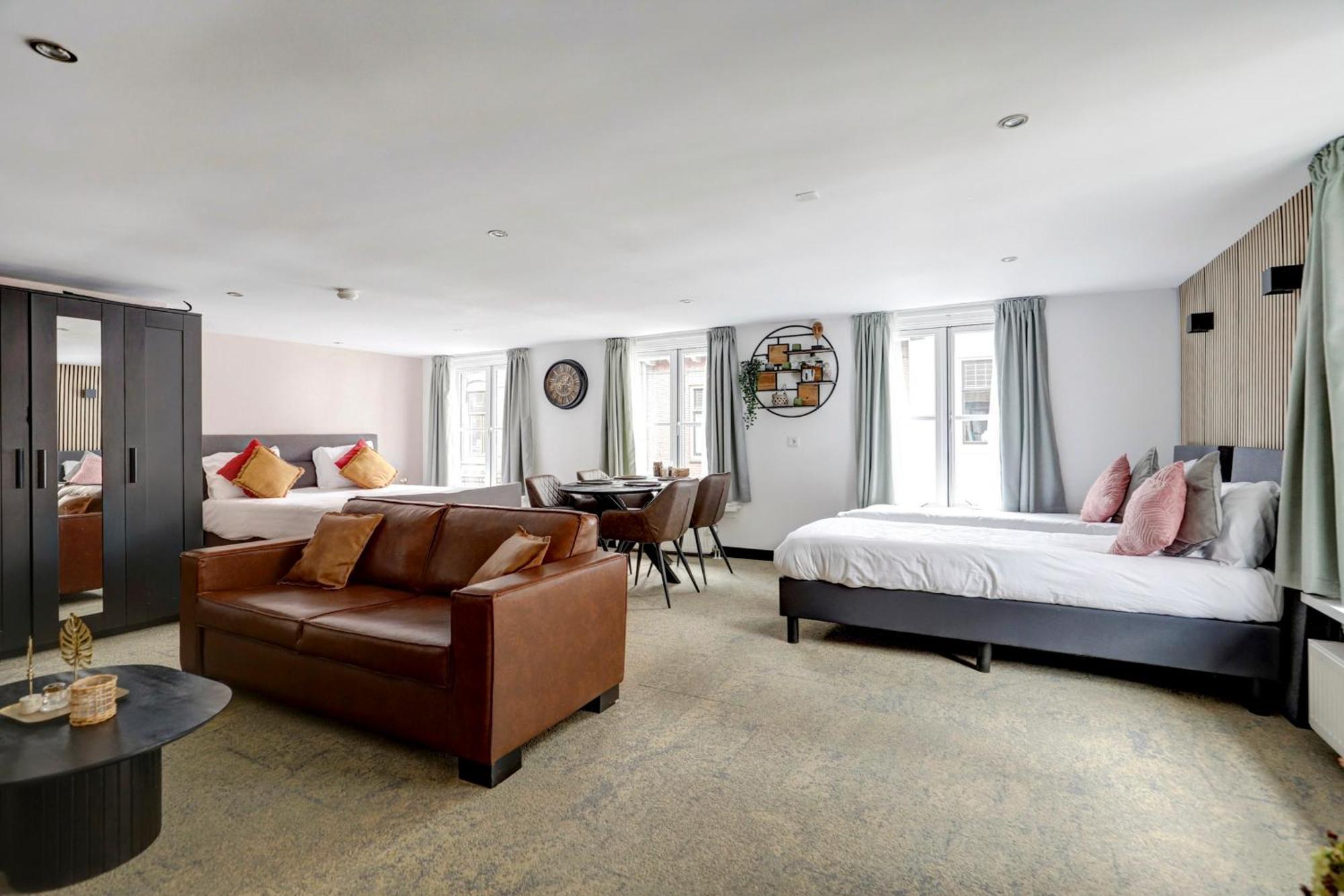 Hotel Buren Buren  Экстерьер фото